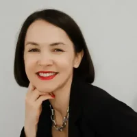 Ляйсан Хазиева — эксперт по офлайн-маркетингу и BTL-мероприятиям.